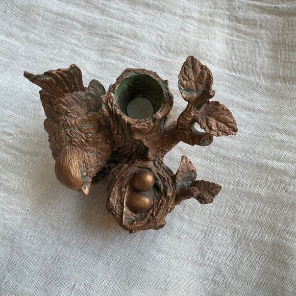 WINTERTHUR‎ Exclusive Bronze Bird Nest Candle Holder with Eggs - Picture 5 of 9